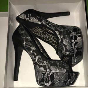 Jessica Simpson Pumps size 9.5